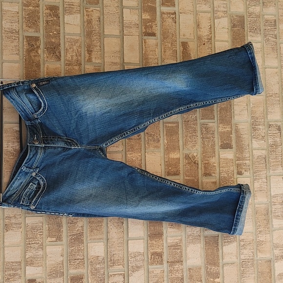 Silver Capri Suki Jeans - Picture 3 of 6